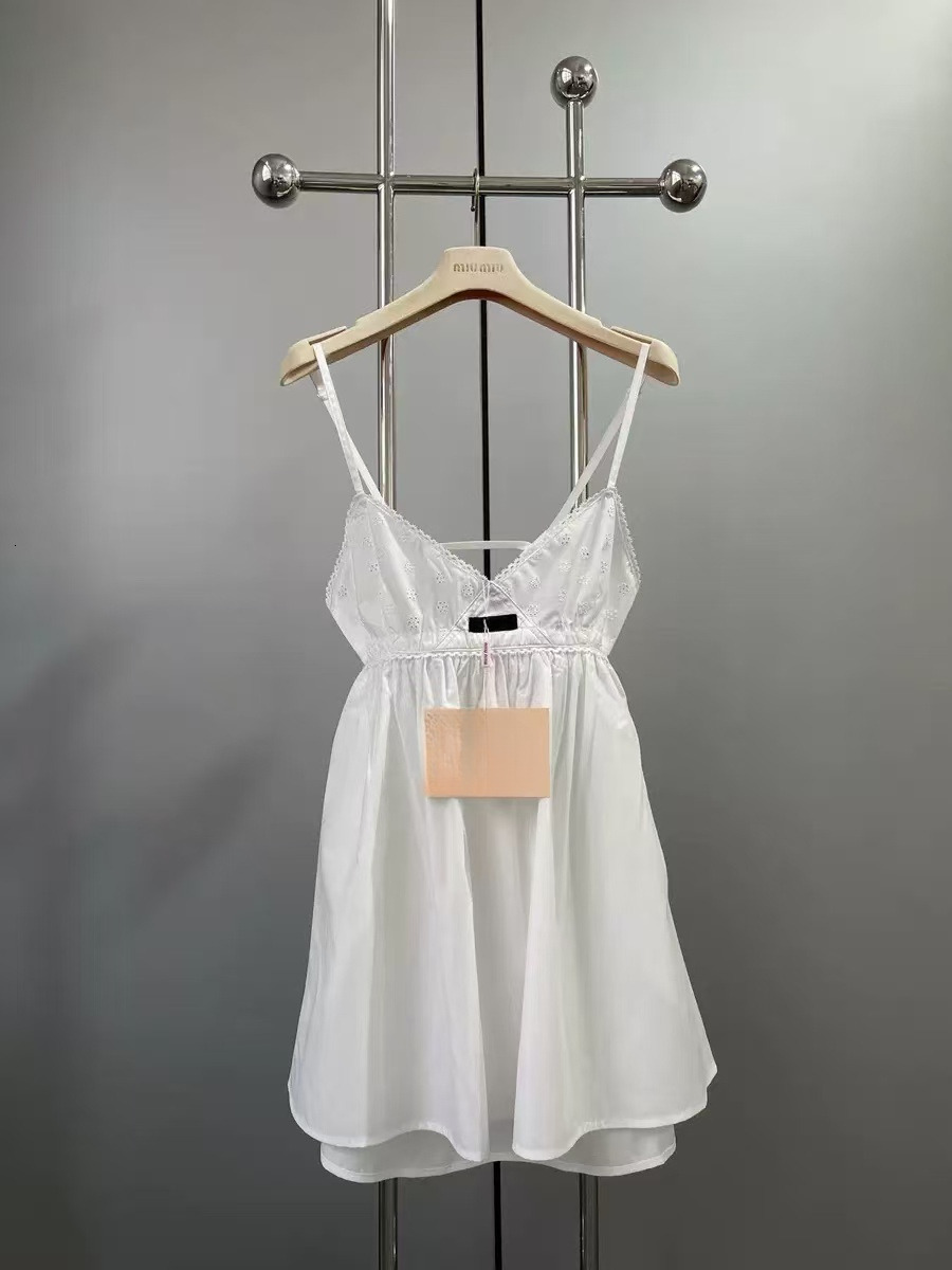 Miu Dress Designer Women Summer Sleeveless Spaghetti Strap Dress Multi Color Fashion Casual ALine Midi Dress Elegant Party Daily Wear MM Dresses For
