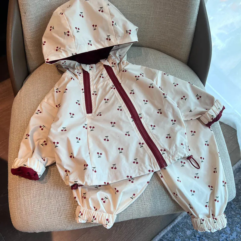 Boy Girl Clothing Set Spring and Autumn Style Children's Hooded JacketPants Sportswear Two-piece Set 260822 L260920T6ZV