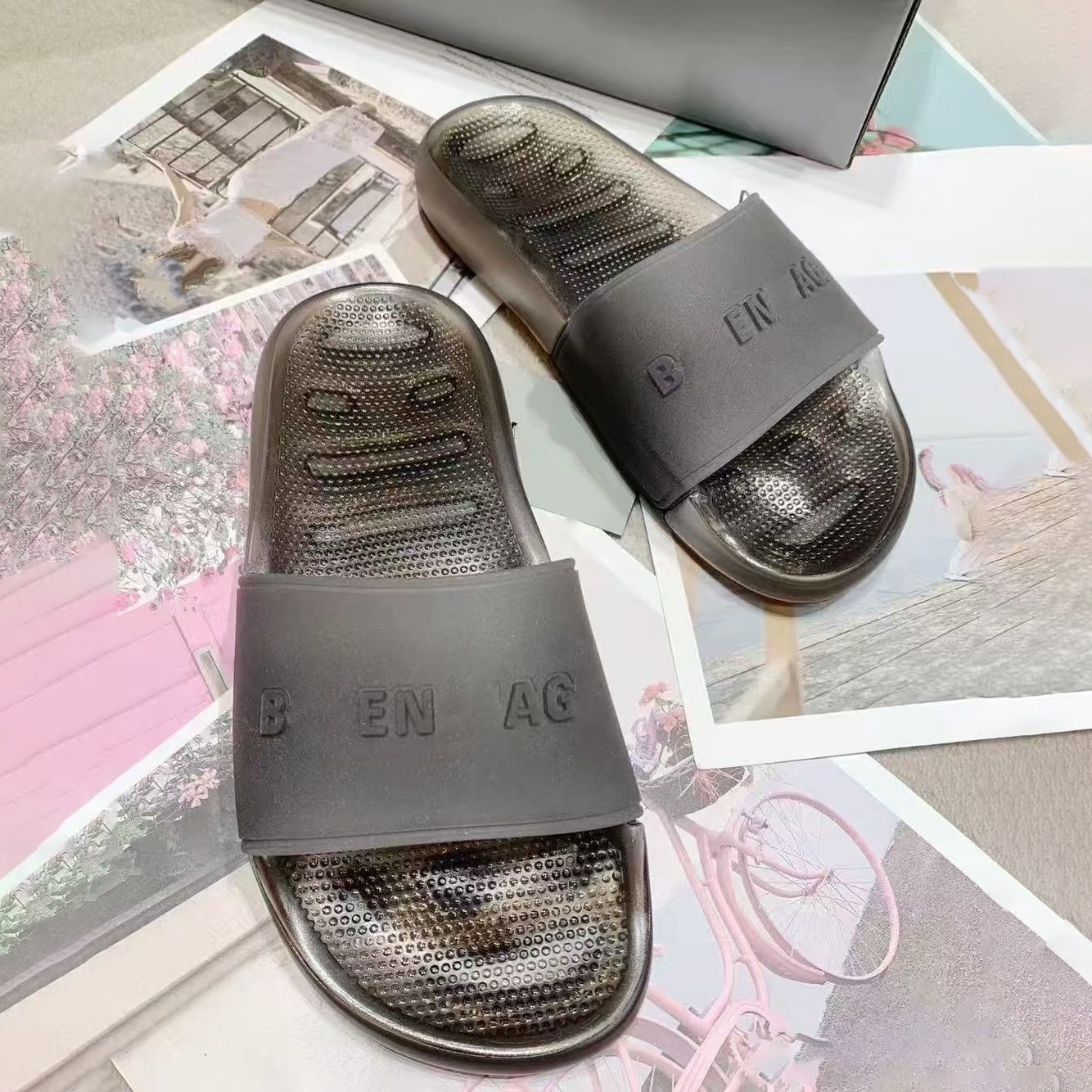 Summer Beach pool slide Fully transparent slippers Designer jelly TPU Home embossed sandal Outdoor luxury sandale Fashion rubber Mule mens womens ca