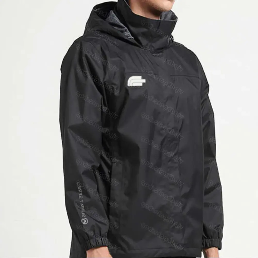 Men outerwear Short Jacket Jackets Waterproof Outdoor Essential Casual Designer Brand Outerwear Windbreaker Hooded Printed Logo Fashionable Men'