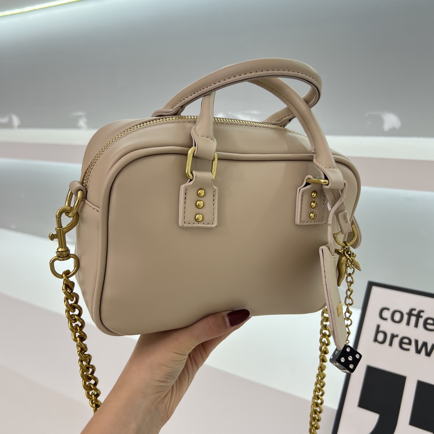 Sac de créateur Sacs de luxe Pinkoos Sac Puff Mini Bowling Satchel Cuir Boston Duffle Sac Vente Chaude Dés Charme Chaîne Femmes Poignée Bandouliè