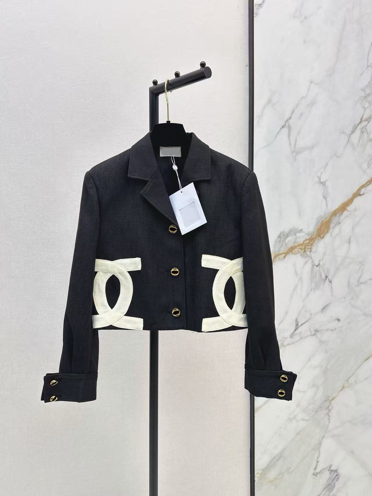 Women's Outerwear & Coats 2026 High-End New Version: Short Suit Jacket with Patchwork and Color-Block Logo