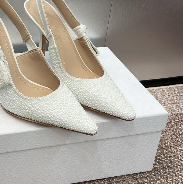 Designer women high heels Sandals sling back High version Pearl flat shoes Banquet Classic lace wedding white black Gold silver Pink Crystal Kitten