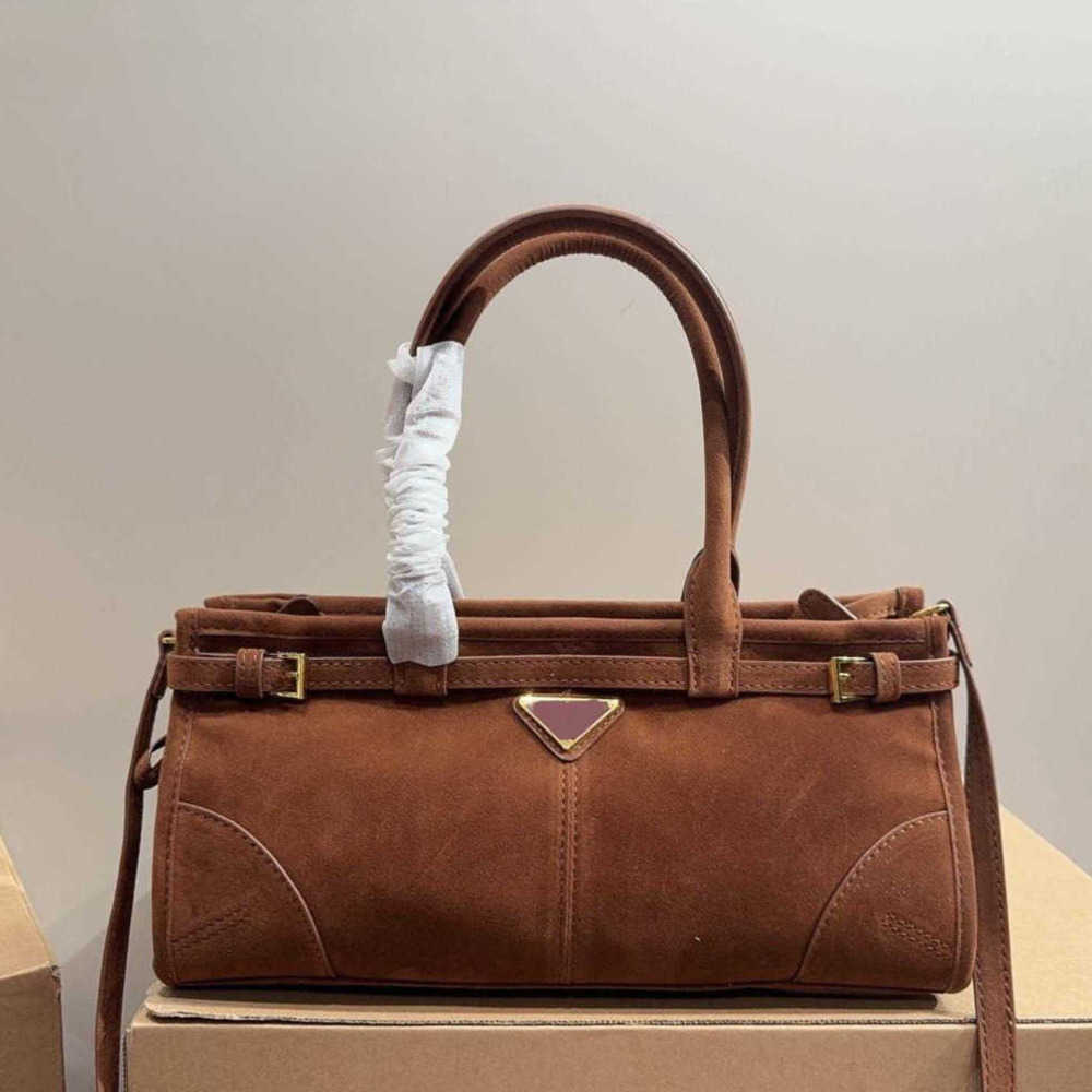 Autumn And Winter New Bonnie Suede Handbag Soft Lux Luxury Retro Brown Shoulder Bag Women Designer Totes Leather softbog Casual Men Large Capacity F