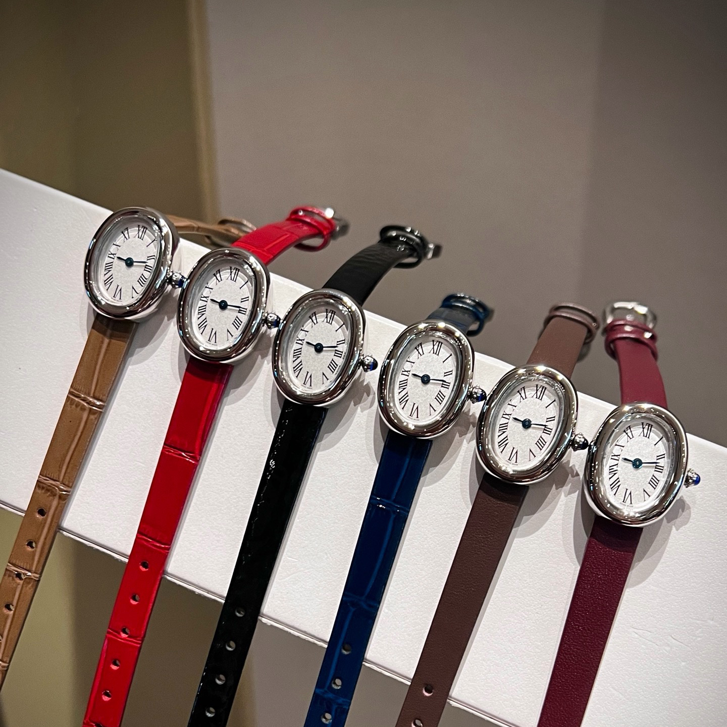 Fashion Luxury Diamond Lady Bracelet Designer Stainless Steel leather Strap Oval Ladies Watch Original Quartz Movement Watch reloj Christmas gift
