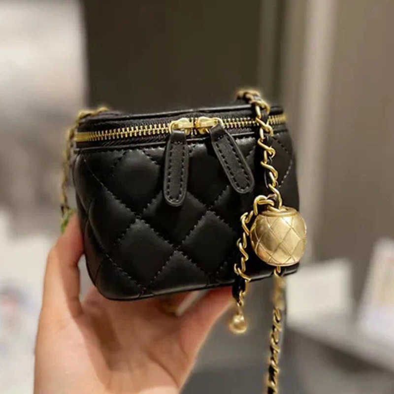 Handbags Women Mini Portable Cosmetic Lipstick Sheepskin Black Ladies 2027 Small Retail And Luxury Hand Bags