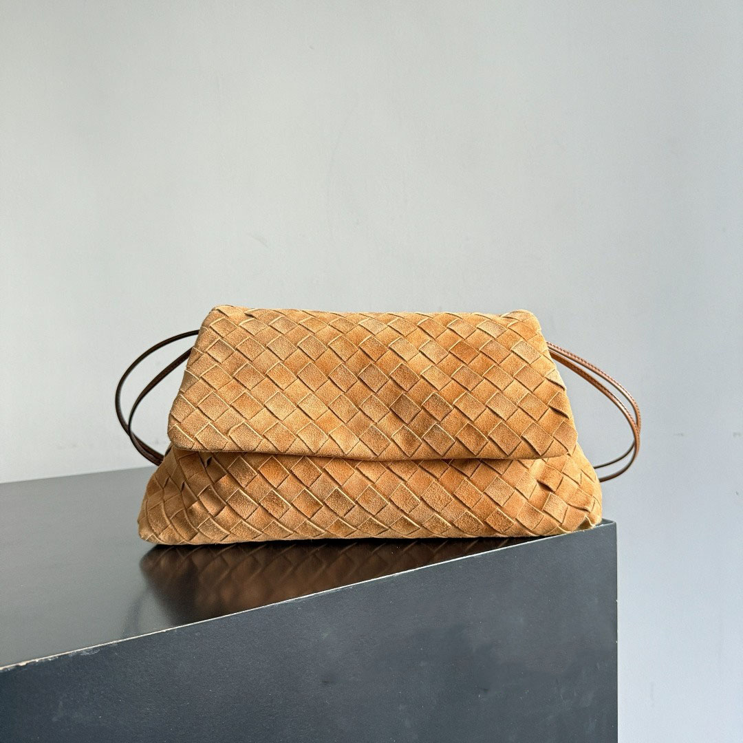 10A High-Quality Luxury Designer Women's Woven Flap Handbag, Vintage Fashion Versatile Commuter Underarm Bag