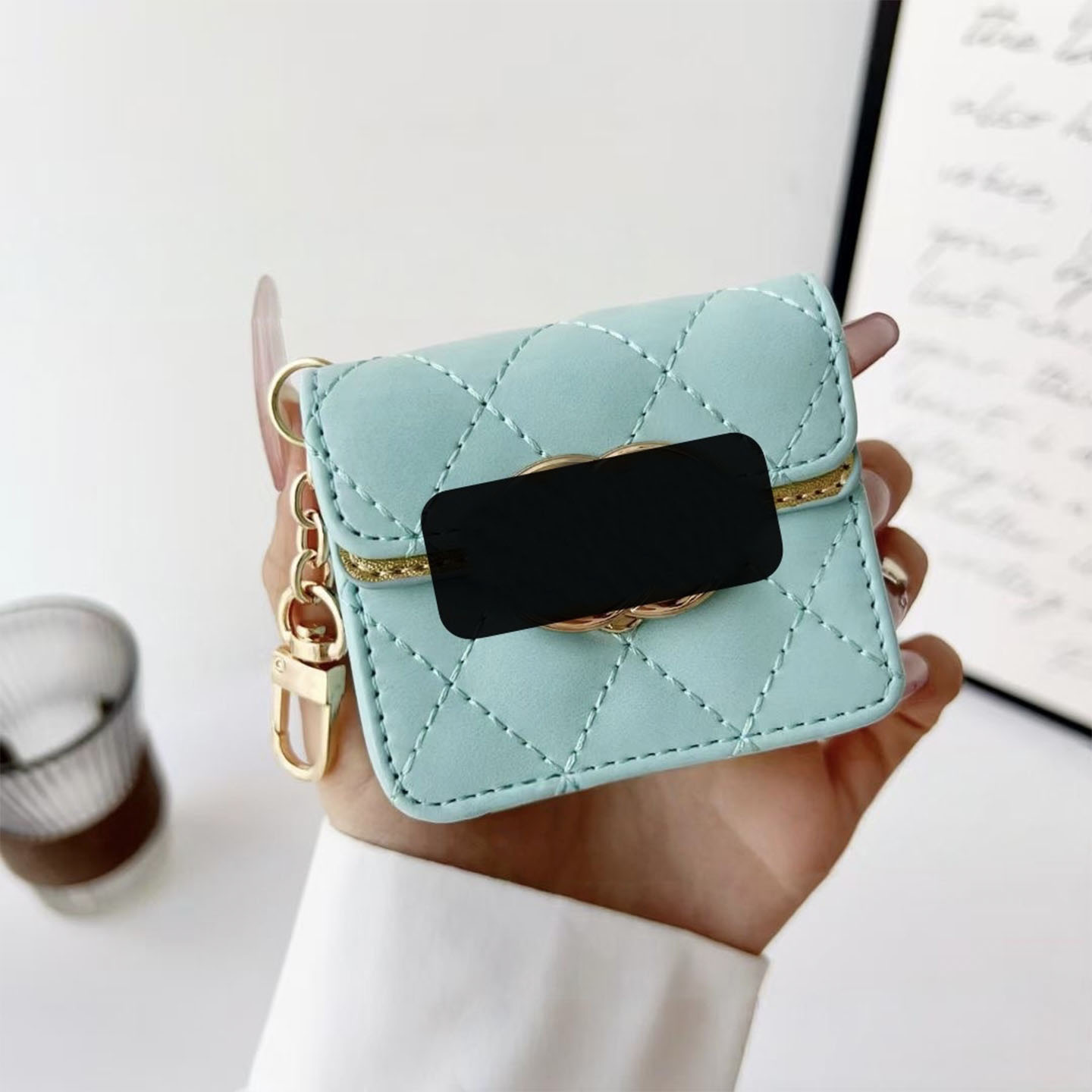 Designer Luxury Quilted PU Leather Earplug Box Keychain Bag Mini Airpods Protective Bag Charm Women's Small Wallet Pendant Fashion Gift