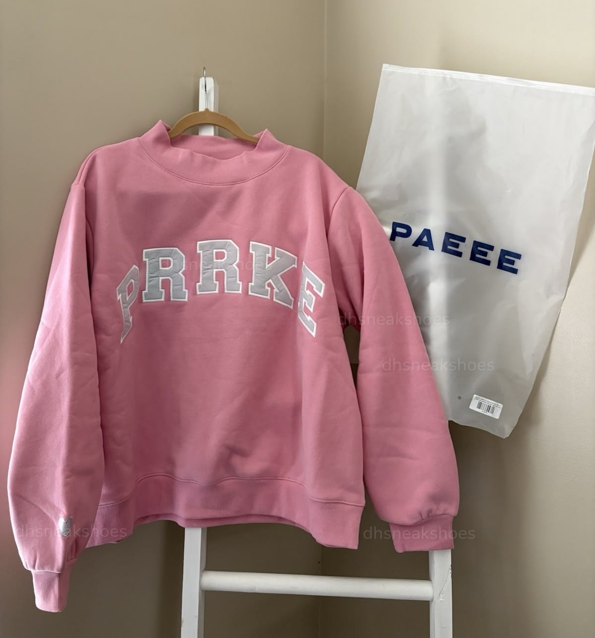 Womens Hoodies Sweatshirts Classic Pullover Letter Print Crewneck Long Sleeve Soft Pink Casual Top For Daily Wear And Travel