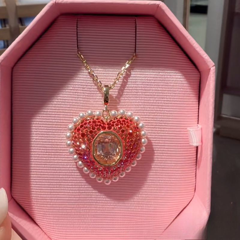 18K Gold Heart Pendant Necklace Pave Pink Rhinestone Luxury Imitation Pearl Halo Cubic Zirconia Women Statement Necklaces Jewelry Gift