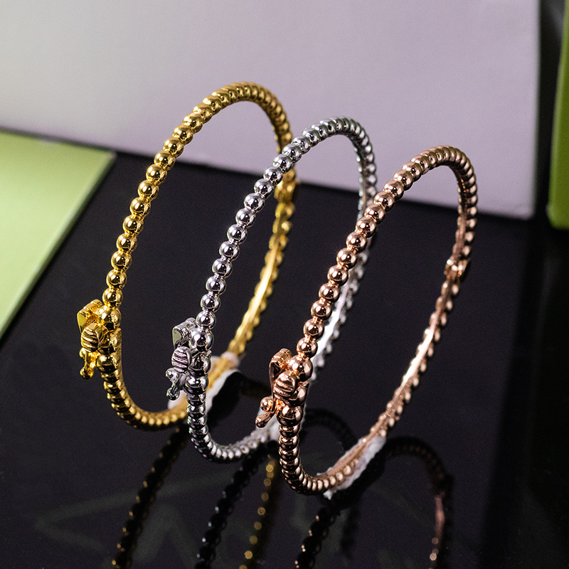 Bracelet de perles rondes trèfle en acier inoxydable, bijoux de haute qualité à la mode pour femmes, bijoux de créateur