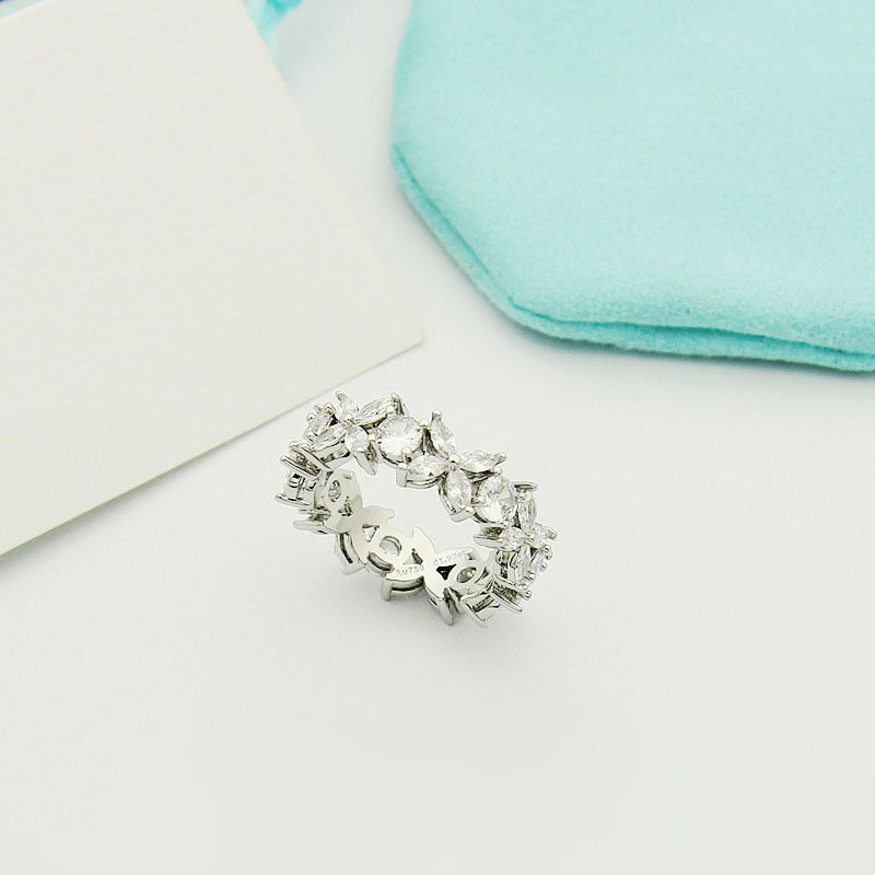 Ring designer ring luxury rings for women Alphabet diamond design letter fashion casual christmas gift jewelry gift Versatile rings szie 6-8 very ni