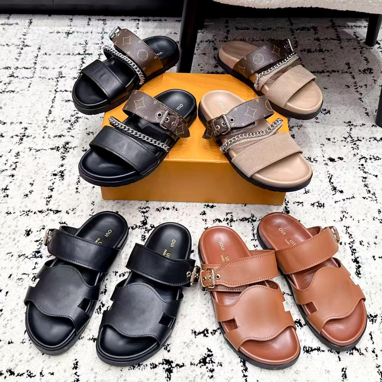 Fashion VIBE Suede Mules luxury slide New High quality women pool Comfort Mule flower chain slipper Vacation shoes Home sandale Outdoor Summer Beach