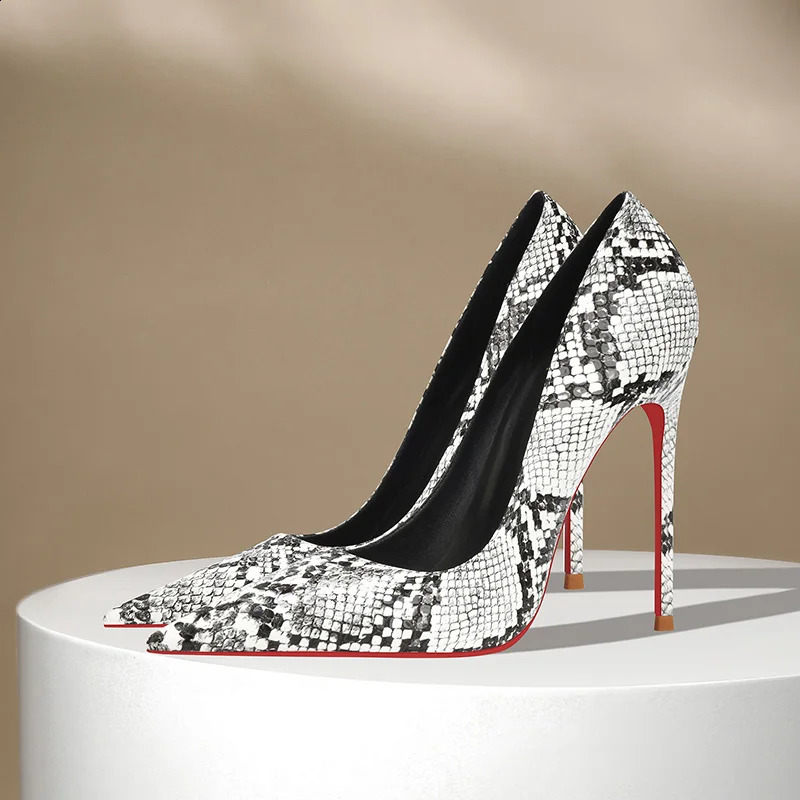 Summer Fashion Snake Patterned High Heels for Women Slim Heels Sexy Shallow Mouth Niche Temperament Pointed Single Shoes 260824