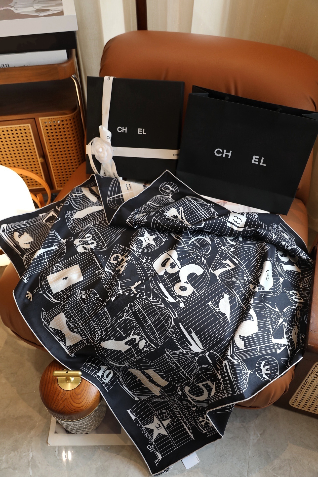 CC High quality Designer Scarf For Women Luxury Head Scarf Versatile Scarf Womens Silk Scarf Size 90*90cm Square Scarf 2026