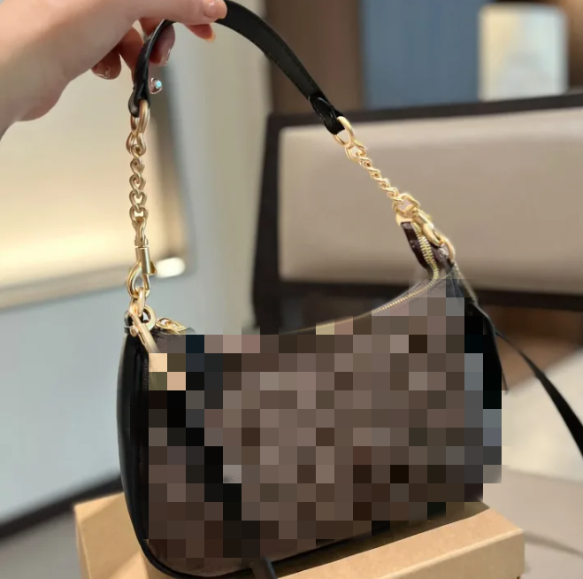 2025 Brand Messenger Bags Summer new trendy all-match women messenger bag chain leather fashion shoulder bag wrist bags
