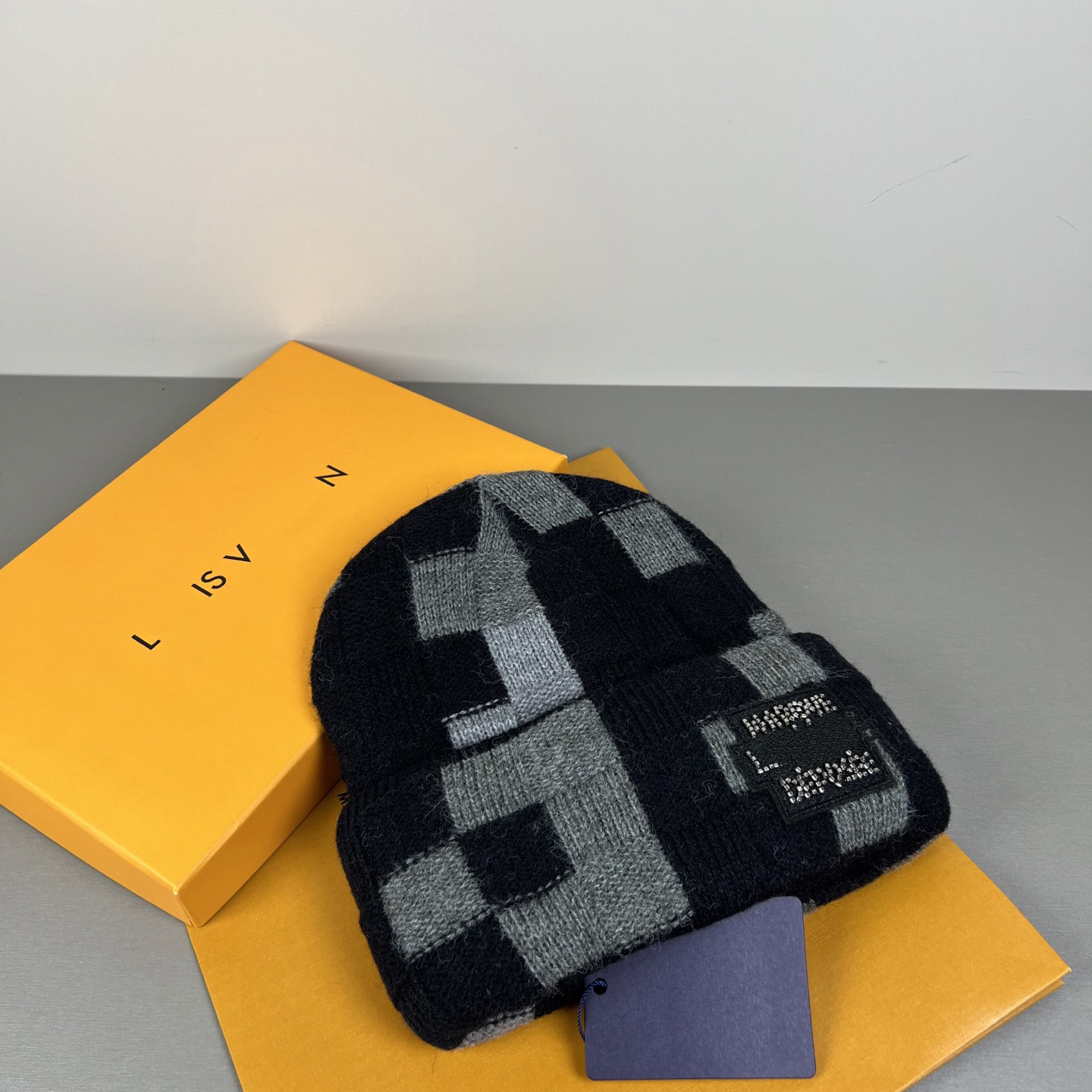 Luxury Premium Materials designer beanie Checkered Pattern women and man Warmth hat exquisite Hat trend autumn winter wool Elegance versatile temper