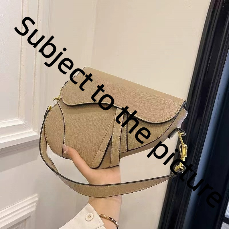 Luxury 2026 Hot Fashionable Simple Designer Underarm Versatile Style Classic Trendy Shoulder Bag for Women d50 50f