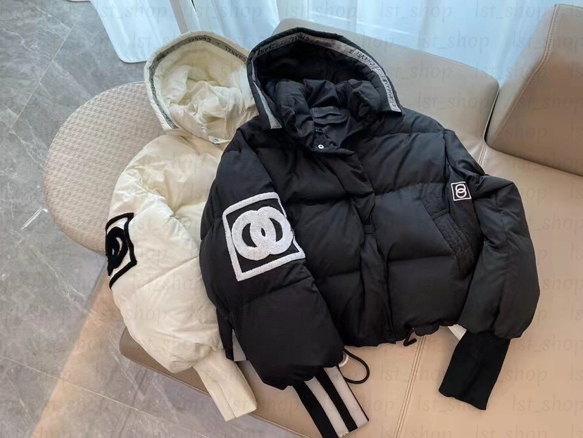 Designer Womans Down Jacket Autumn And Winter Women Puffer Jackets Coat Embroidery C Lapel Hooded Zipper Casual Short Small Parka Windbreaker 01