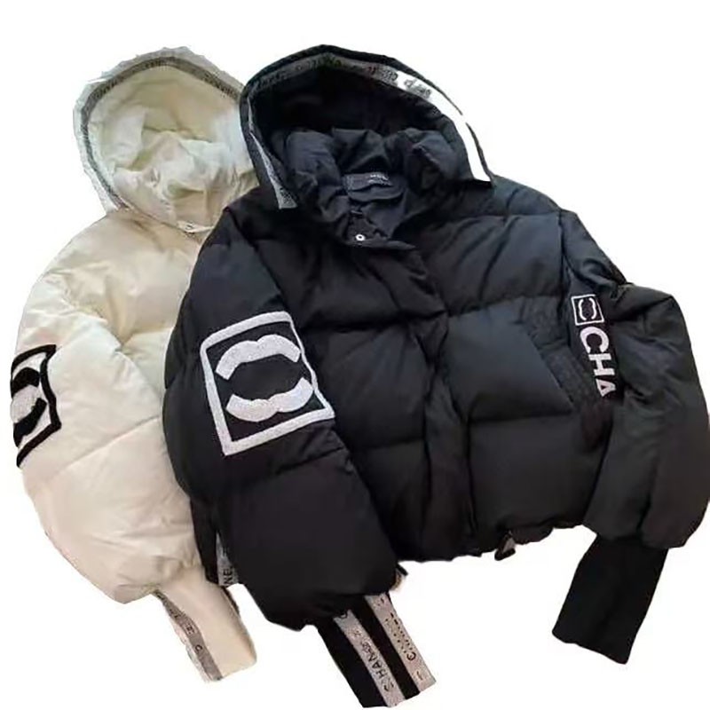 Women's designer down jacket autumn/winter style with embroidery and hood design zip closure. Casual short puffer jacket windproof coat. Women&
