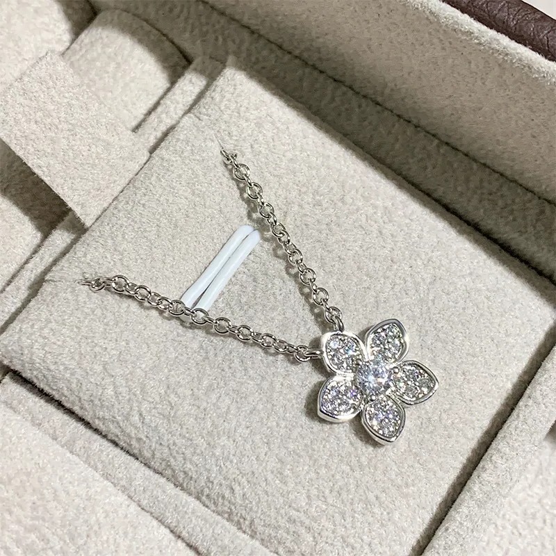 Collier de fleurs en forme de Lotus en V doré, version haute, chaîne de clavicule télescopique polyvalente pour étudiantes, Style doux pour femme