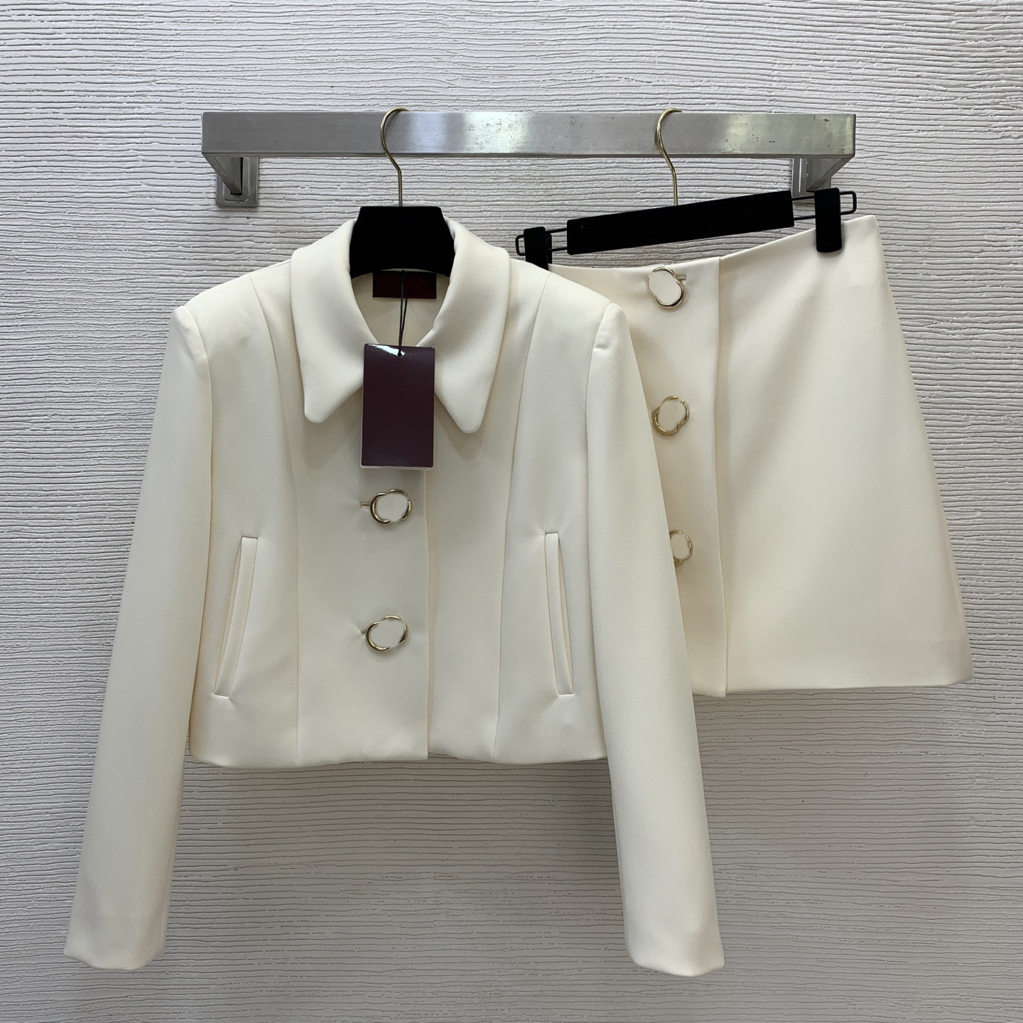 Veste pour femme de marque de créateur, ensemble de costume de haute qualité, demi-jupe, veste pour femme, jupe courte, ensemble de luxe à la mod