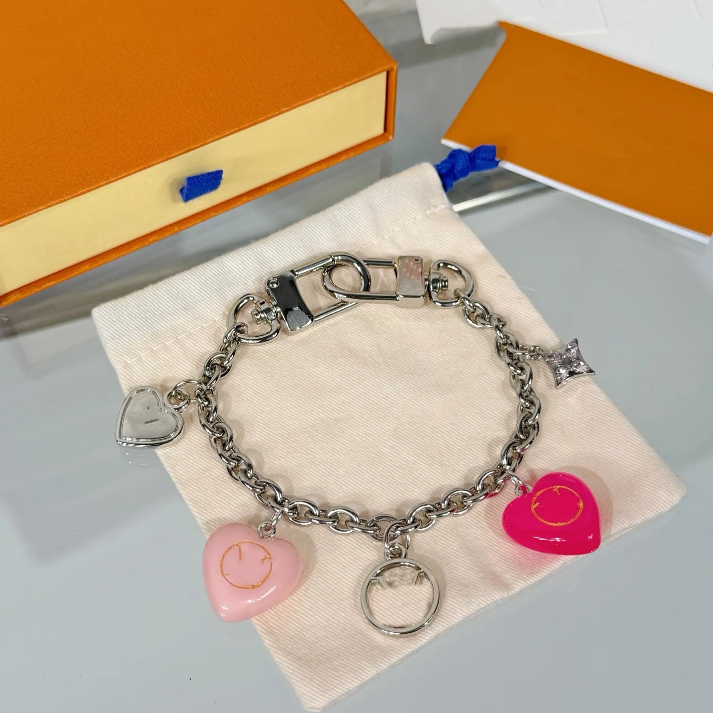 Sac Charms Designer porte-clés pour femmes nouveau style Saint-Valentin chaîne en forme de coeur porte-clés rempli de sac d'amour pendentif clé e