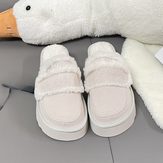 Designer shoes with thick soles and sheepskin integrated autumn and winter fur new style toe caps snow boots cotton shoes half slippers