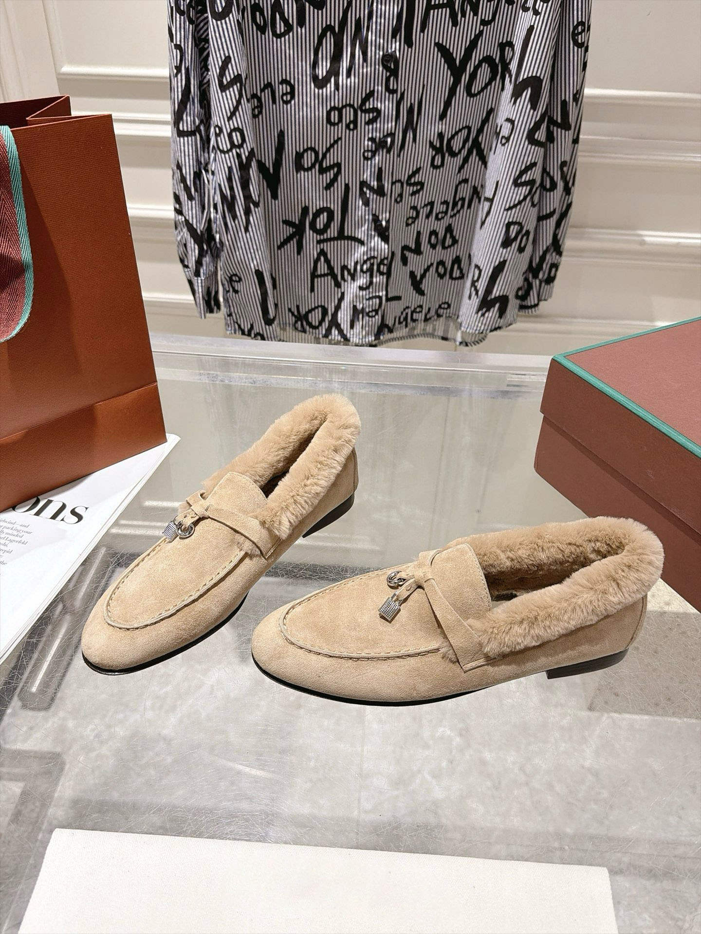 Top Quality Luxury Designer Real Leather 2026ss Winter New Arrival Faux Fur Loafers Casual Shoes 48 87
