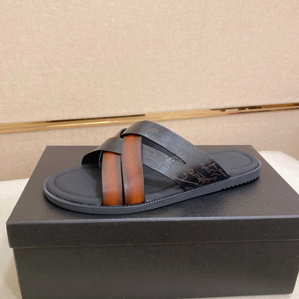 Men's genuine leather cross-strap flat slippers for outdoor wear comfortable British style 2027 summer cowhide with printed lettering