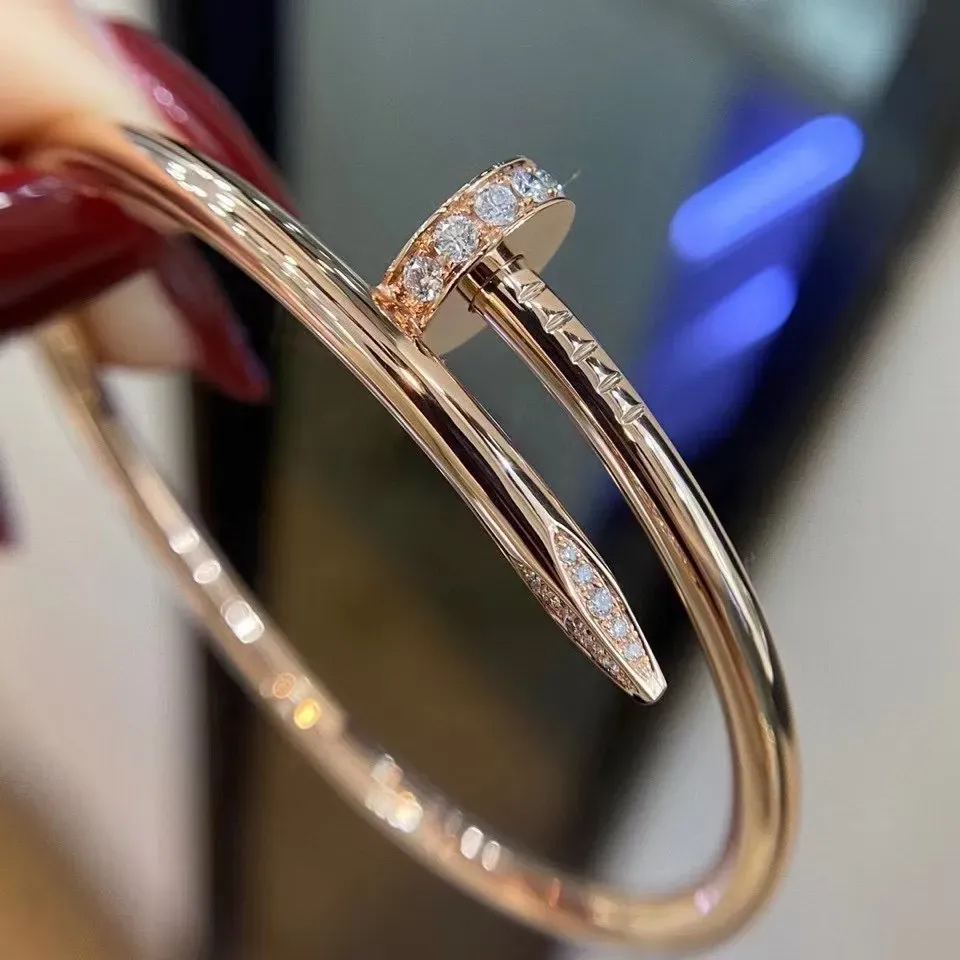 Bracelet thin Bracelets designer for women bangles 18K rose gold silver black nail bracelet Designer Jewelry personalized bangle Titanium Steel 9b