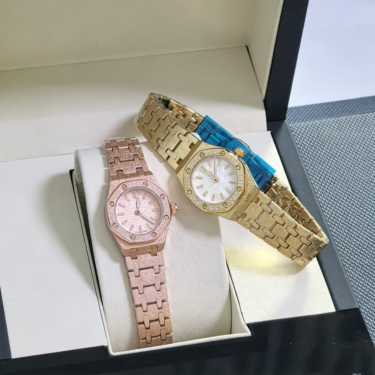 watch designer watch women luxury mini size 23mm diamond high quality wristwatches alphabet dinner party wedding Christmas Valentine's Day gift