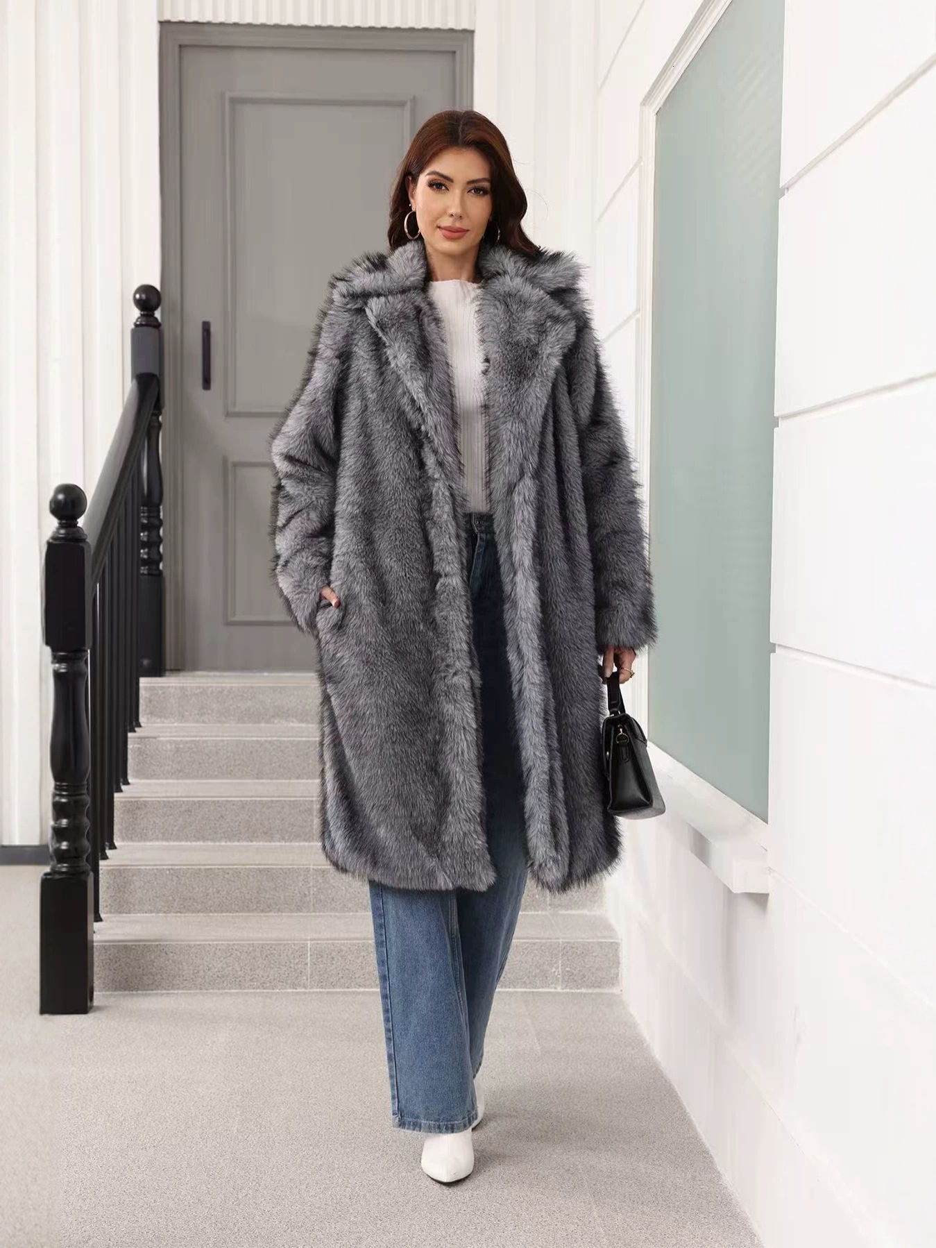 New DesignEuropean American Women 's Fashion Autumn And Winter Elegant Thickened With A Suit Collar, Long Plush Fur Coat