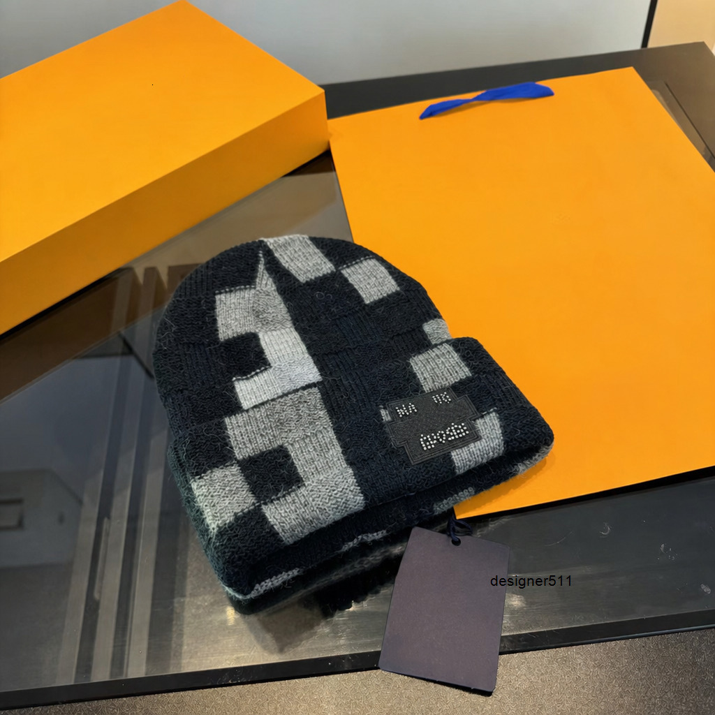 Beanie/Skull Caps luxury designer beanie women and men New grid letters skull caps bonnet hat classic beautiful fashionable autumn and winter wear n