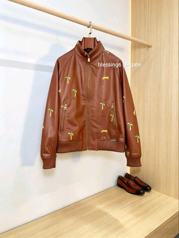 Designer Men's fashion leather jacket leather jacket jungle hunting themed pattern casual fashion star same style high-end coat runway leather