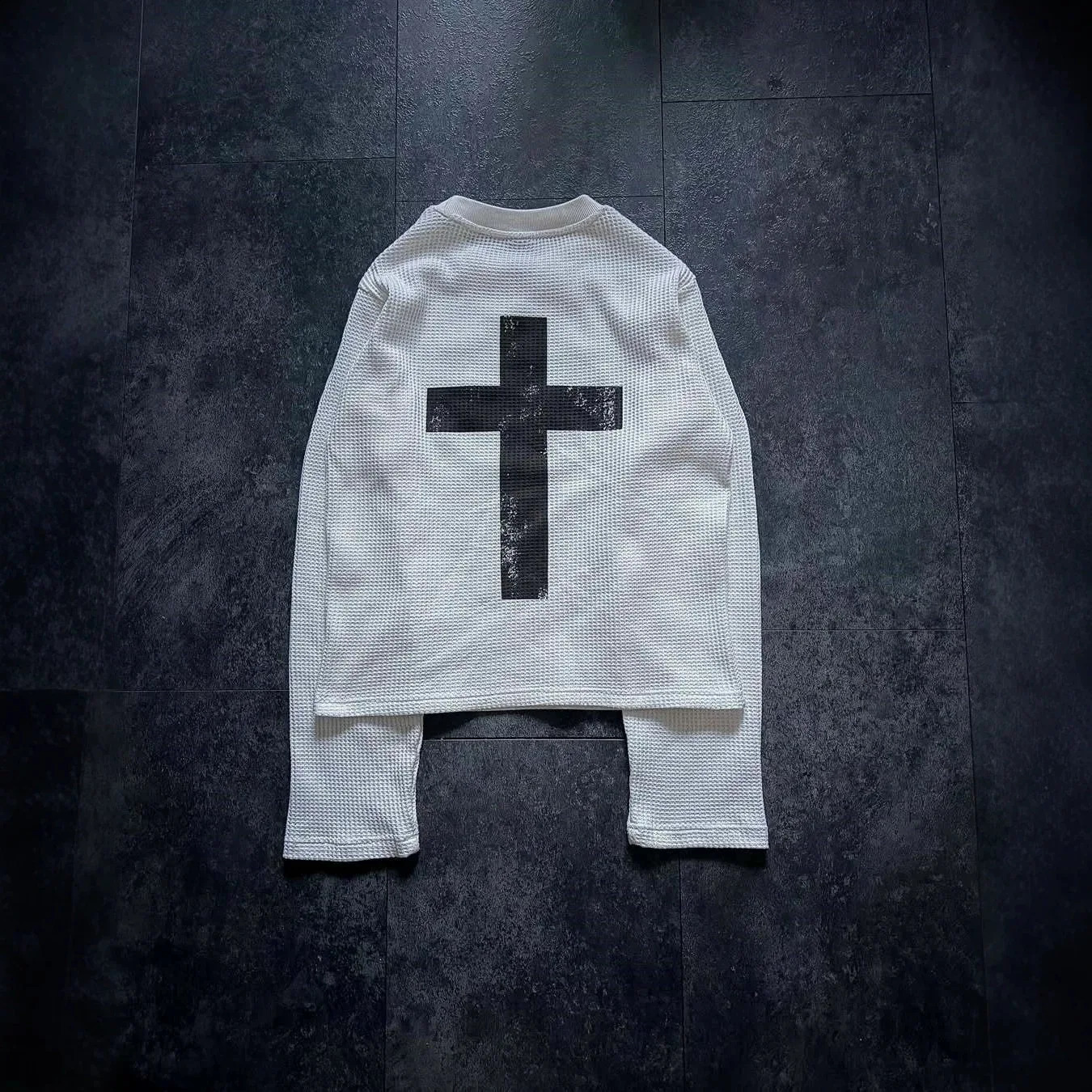 Summer vintage Waffle Cross Printed Long Sleeved T-Shirt with Fashionable Loose Top for Both Men and Women 261017
