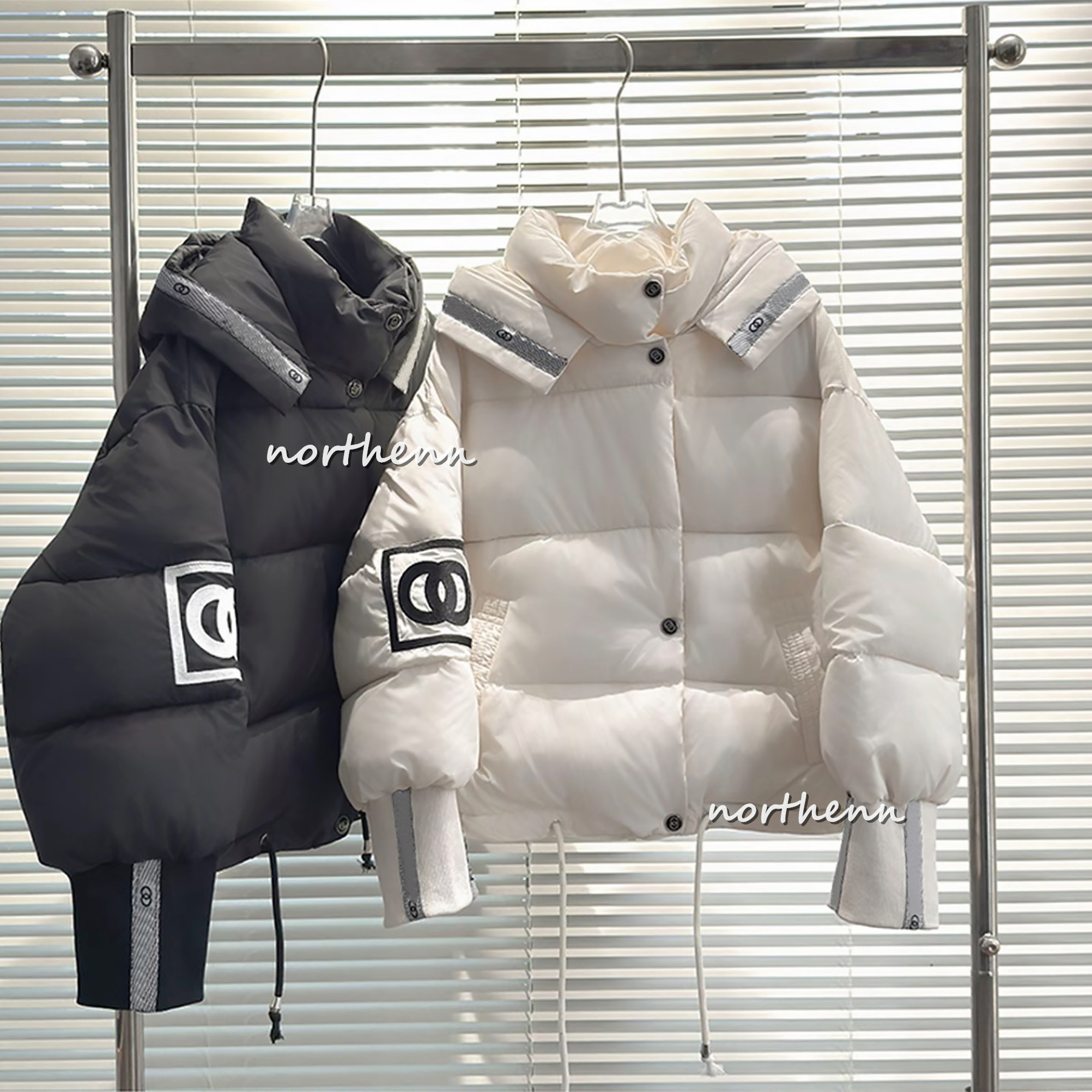 Designer Womans Down Jacket Autumn And Winter Women Puffer Jackets Coat Embroidery C Lapel Hooded Zipper Casual Short Small Parka Windbreaker