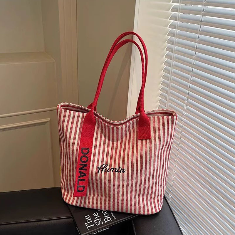 Sac à bandoulière en toile décontracté chic L106 : fourre-tout spacieux et durable, parfait pour les sorties quotidiennes en automne/printemps