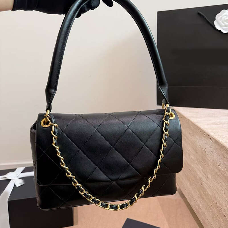 26P New Designer Handbags Shoulder Bags with Diamond Pattern Stitching Elegant Ladies Totes Bag Chain Tote Flap Purses Briefcase