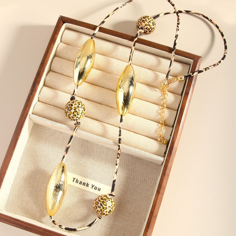 Women's Beaded Splicing Long Sweater Chain Metallic Round Ball Olive Bead Necklace Minimalist Fashion All-match Long Layered Clavicle Chain-image-1104108703