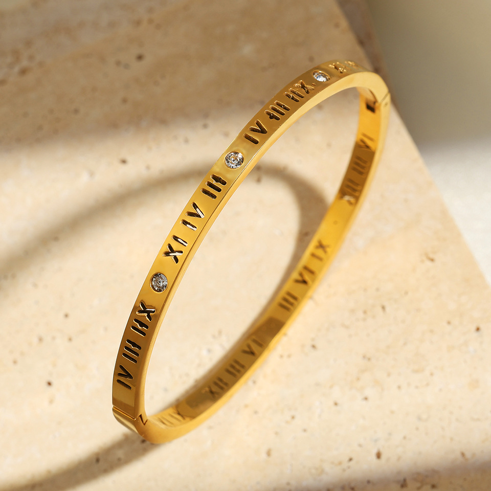 Cross-Border European and American Style Checkered Bracelet for Women, Light Luxury Niche Design, High-End Fashionable Temperament, Versatile Tit-image-1095931021