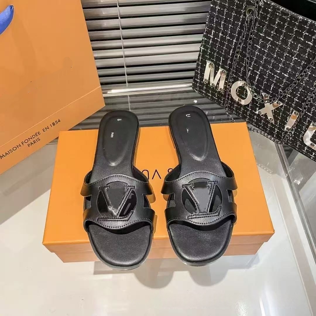 2026SS Italy Designer Women's Slippers Fashion Luxury Embroidered Comfortable Outdoor Slides Flat Slippers