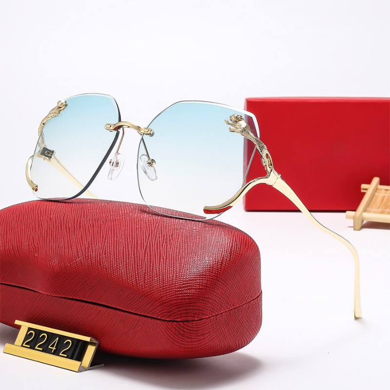 Homme Femmes Lunettes de soleil Designer Lunettes de soleil Luxe Leopard Cadre Casual Outdoors Hommes Femme Adumbral Lunettes de soleil polarisée
