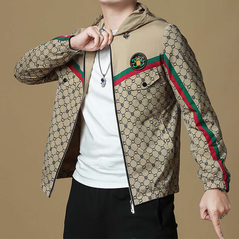 New DesignEuropean-Style Light Luxury Jacquard Hooded Men 's Fashion Jacket, Stylish And Unique, Lightweight Casual Coat