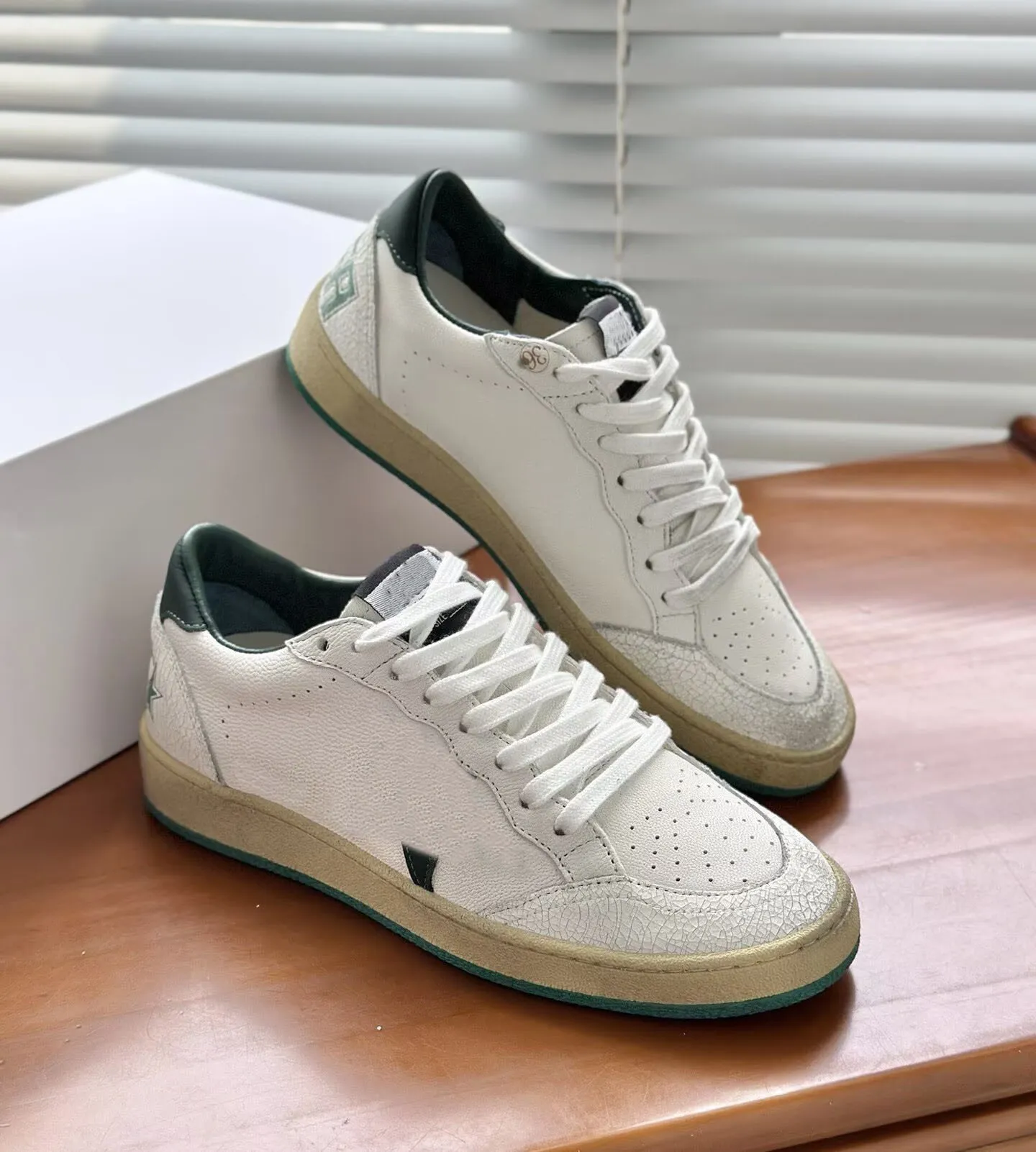 High Quality Men's Women's Ball Star Sneakers Low-top Buffed Grained Leather Party Wedding Dress Couple Skateboard Walking EU35-46