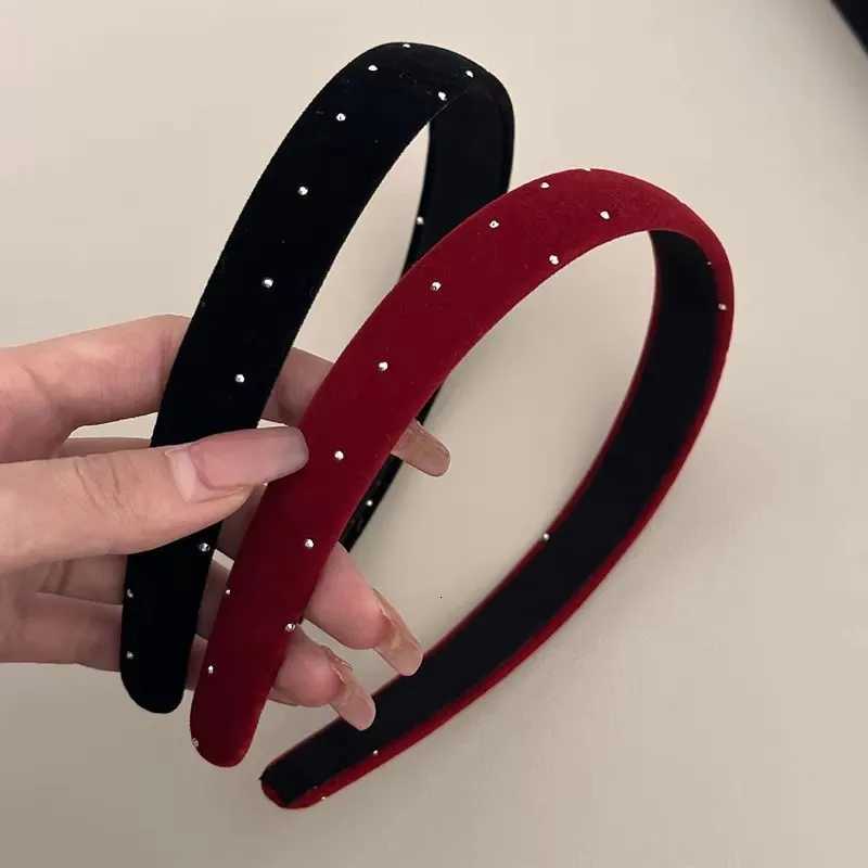 Two autumn and winter velvet starry sky hair bands red pressure hair clips headbands hair accessories and hair bundles H260304-image-1096241142