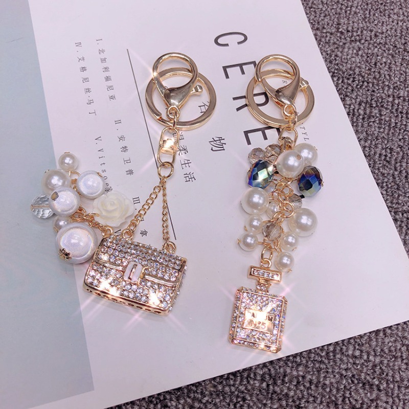 Style coréen créatif strass bouteille d'eau porte-clés avec chaîne perlée mode voiture porte-clés sac pendentif à breloque mignon bijoux cadeau p