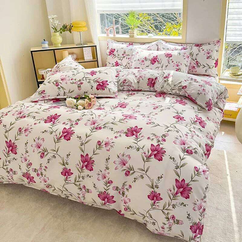 Printed three-piece set, one duvet cover and a pair of pillowcases unpadded, suitable for bedrooms, hotels C260304-image-1096219420