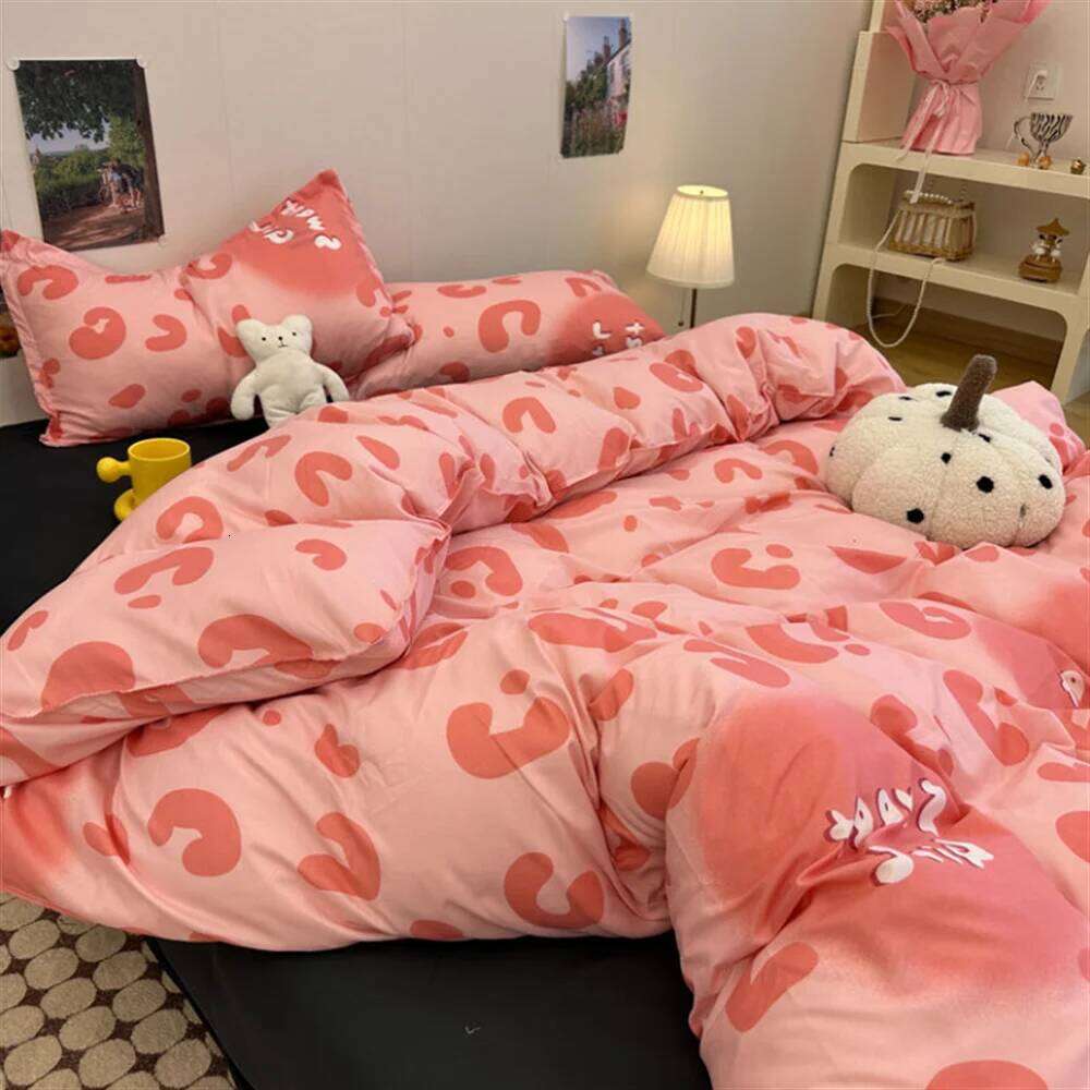 Ins Fresh Countryside Small Floral Wash Cotton Four Pink Girl Heart Quilt Bed Sheet Student Three Piece Set C260304-image-1096223897