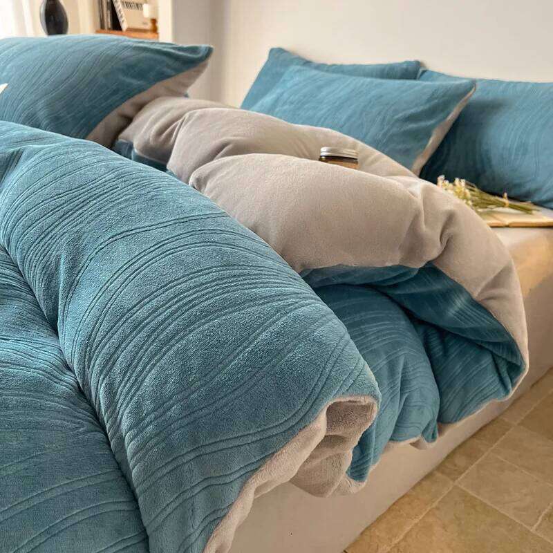 2025 new winter solid color comfortable four-piece set milk fleece carved quilt cover bedding thickened warming kit C260304-image-1096263592
